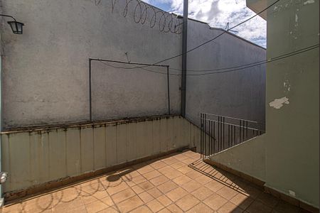 Casa à venda com 140m², 3 quartos e 2 vagas Casa à venda com 140m², 3 quartos e 2 vagasterraço_2