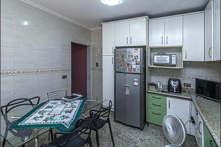 Casa à venda com 140m², 3 quartos e 2 vagas Casa à venda com 140m², 3 quartos e 2 vagascozinha_4