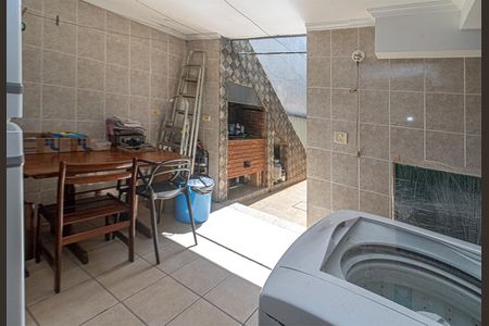 Casa à venda com 140m², 3 quartos e 2 vagas Casa à venda com 140m², 3 quartos e 2 vagasárea de serviço coberta_1