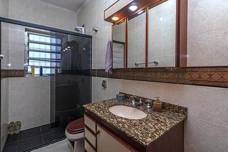 Casa à venda com 140m², 3 quartos e 2 vagas Casa à venda com 140m², 3 quartos e 2 vagasbanheiro social_3