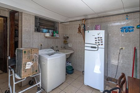 Casa à venda com 140m², 3 quartos e 2 vagas Casa à venda com 140m², 3 quartos e 2 vagasárea de serviço coberta_3