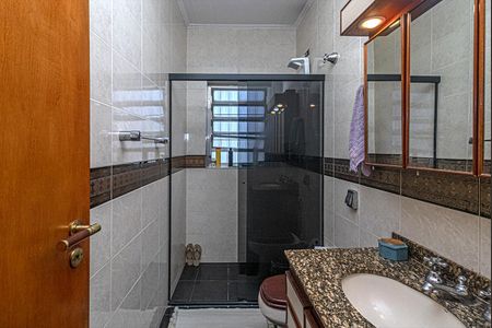 Casa à venda com 140m², 3 quartos e 2 vagas Casa à venda com 140m², 3 quartos e 2 vagasbanheiro social_2