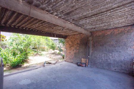 Casa à venda com 100m², 1 quarto e sem vagaÁrea comum