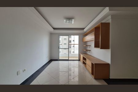 Apartamento à venda com 81m², 3 quartos e 1 vaga Apartamento à venda com 81m², 3 quartos e 1 vagaSala