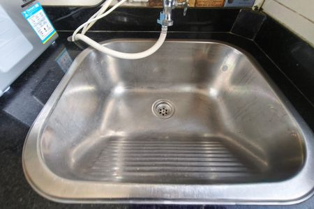 Apartamento à venda com 56m², 3 quartos e 1 vagaÁrea de Serviço