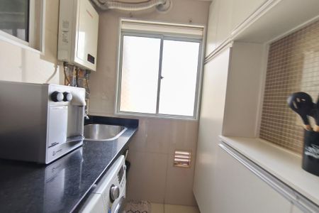 Apartamento à venda com 56m², 3 quartos e 1 vagaÁrea de Serviço