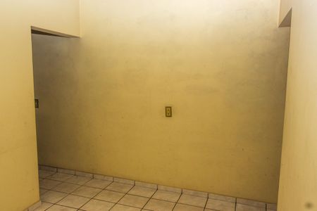 Sala 1 de casa para alugar com 6 quartos, 130m² em Jardim Sao Francisco, São Paulo