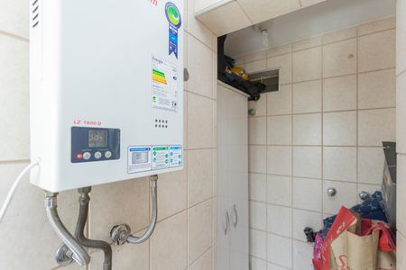 Apartamento à venda com 71m², 3 quartos e 1 vagaÁrea de Serviço