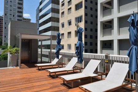 Studio à venda com 52m², 1 quarto e sem vagaPiscina