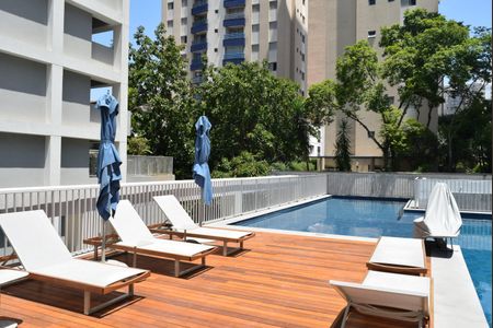 Studio à venda com 52m², 1 quarto e sem vagaPiscina