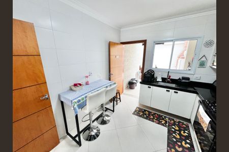 Casa à venda com 91m², 2 quartos e 2 vagasCozinha
