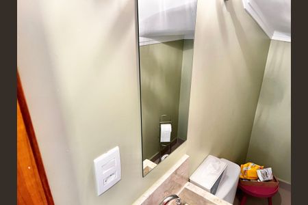 Casa à venda com 91m², 2 quartos e 2 vagasLavabo