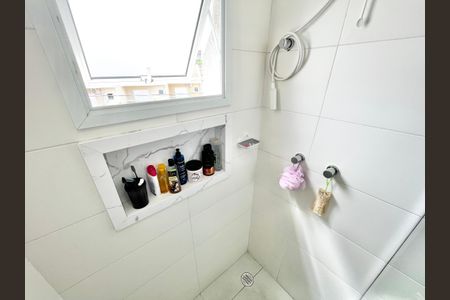 Casa à venda com 91m², 2 quartos e 2 vagasBanheiro da Suíte 1