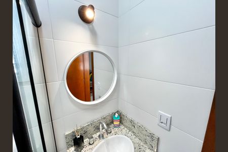 Casa à venda com 91m², 2 quartos e 2 vagasBanheiro da Suíte 2