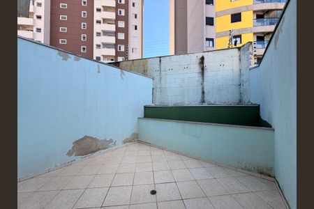 Apartamento para alugar com 70m², 2 quartos e 1 vagaÁrea privativa 
