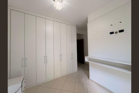 Apartamento para alugar com 70m², 2 quartos e 1 vagaSuite