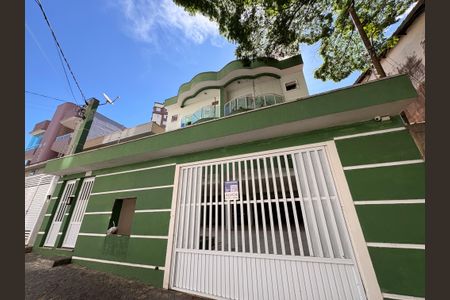 Apartamento para alugar com 70m², 2 quartos e 1 vagaFachada + plaquinha 