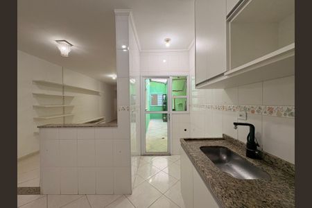 Apartamento para alugar com 70m², 2 quartos e 1 vagaCozinha