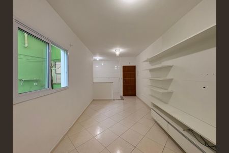 Apartamento para alugar com 70m², 2 quartos e 1 vagaSala