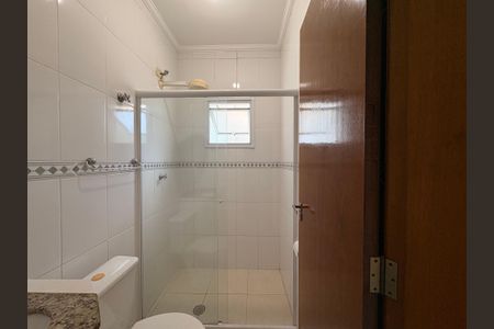 Apartamento para alugar com 70m², 2 quartos e 1 vagaBanheiro da suíte 