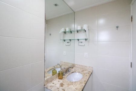 Apartamento à venda com 106m², 3 quartos e 3 vagasBanheiro da Suite