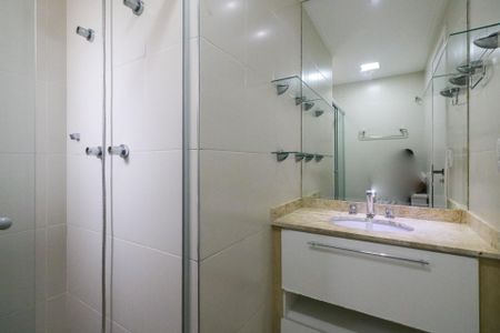 Apartamento à venda com 106m², 3 quartos e 3 vagasBanheiro 