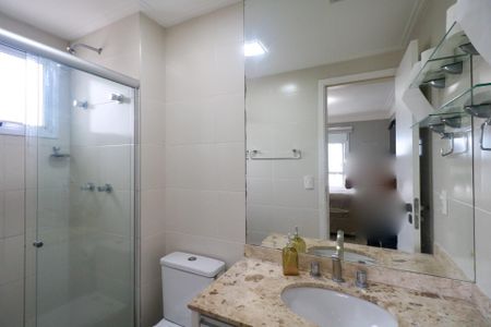 Apartamento à venda com 106m², 3 quartos e 3 vagasBanheiro da Suite