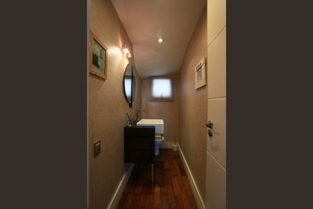 Apartamento para alugar com 290m², 4 quartos e 3 vagas Apartamento para alugar com 290m², 4 quartos e 3 vagasLavabo