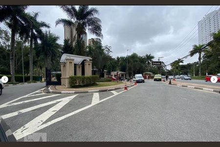 Apartamento para alugar com 290m², 4 quartos e 3 vagas Apartamento para alugar com 290m², 4 quartos e 3 vagasFachada e portaria