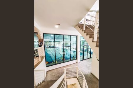 Apartamento para alugar com 290m², 4 quartos e 3 vagas Apartamento para alugar com 290m², 4 quartos e 3 vagasÁrea comum - Piscina