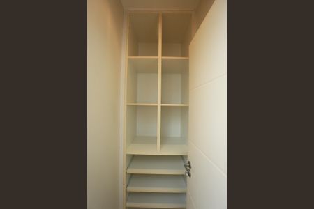 Apartamento para alugar com 290m², 4 quartos e 3 vagas Apartamento para alugar com 290m², 4 quartos e 3 vagasCloset da suíte 1