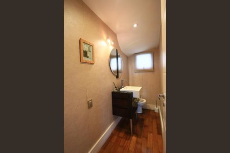 Apartamento para alugar com 290m², 4 quartos e 3 vagas Apartamento para alugar com 290m², 4 quartos e 3 vagasLavabo