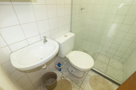 Casa de condomínio para alugar com 50m², 2 quartos e 1 vaga Casa de condomínio para alugar com 50m², 2 quartos e 1 vagaBanheiro