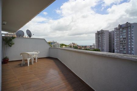 Apartamento à venda com 216m², 4 quartos e 2 vagas Apartamento à venda com 216m², 4 quartos e 2 vagasTerraço