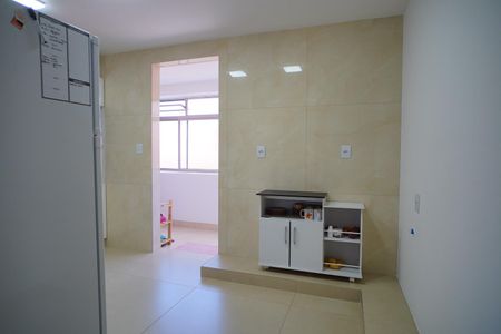 Apartamento à venda com 216m², 4 quartos e 2 vagas Apartamento à venda com 216m², 4 quartos e 2 vagasCozinha