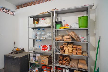 Apartamento à venda com 216m², 4 quartos e 2 vagas Apartamento à venda com 216m², 4 quartos e 2 vagasDepósito