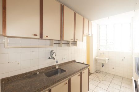 Apartamento para alugar com 60m², 2 quartos e 1 vaga Apartamento para alugar com 60m², 2 quartos e 1 vagaCozinha e Área de Serviço