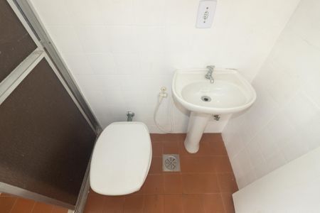 Apartamento para alugar com 60m², 2 quartos e 1 vaga Apartamento para alugar com 60m², 2 quartos e 1 vagaBanheiro da Suíte