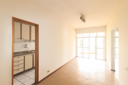 Sala de apartamento para alugar com 2 quartos, 60m² em Campo Grande, Rio de Janeiro