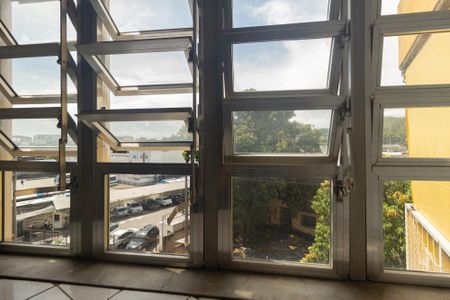 Apartamento para alugar com 60m², 2 quartos e 1 vaga Apartamento para alugar com 60m², 2 quartos e 1 vagaVista da Cozinha e Área de Serviço