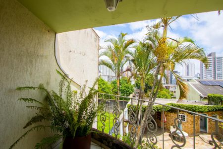 Casa à venda com 352m², 4 quartos e 3 vagasVaranda do quarto 1