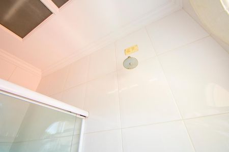 Casa à venda com 352m², 4 quartos e 3 vagasBanheiro social