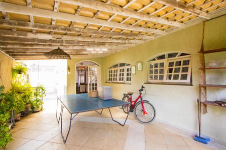 Casa à venda com 352m², 4 quartos e 3 vagasÁrea externa coberta