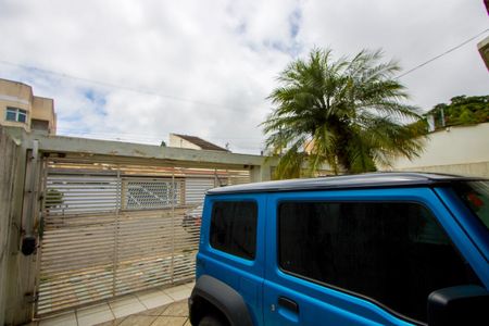 Casa à venda com 352m², 4 quartos e 3 vagasÁrea fronta da casa/Garagem