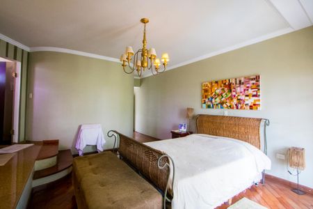 Casa à venda com 352m², 4 quartos e 3 vagasQuarto 1 - Suíte