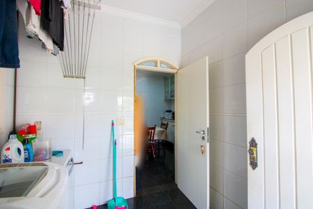 Casa à venda com 352m², 4 quartos e 3 vagasÁrea de serviço