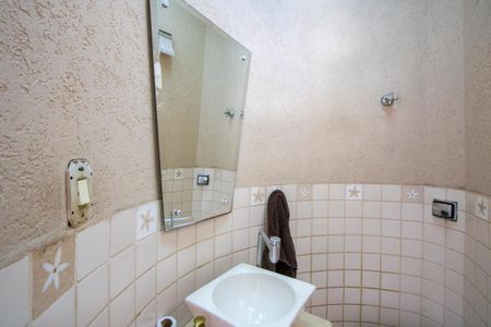 Casa à venda com 352m², 4 quartos e 3 vagasLavabo