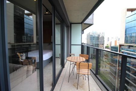 Varanda de kitnet/studio à venda com 1 quarto, 46m² em Vila Olímpia, São Paulo