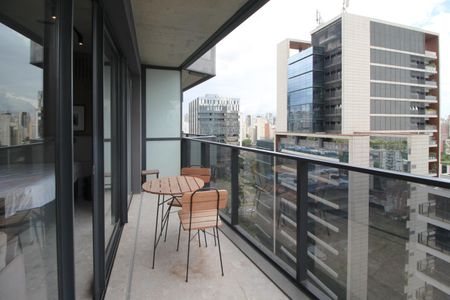 Studio para alugar com 46m², 1 quarto e 1 vaga Studio para alugar com 46m², 1 quarto e 1 vagaVaranda