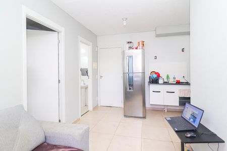 Sala de apartamento para alugar com 2 quartos, 36m² em Guaianases, São Paulo